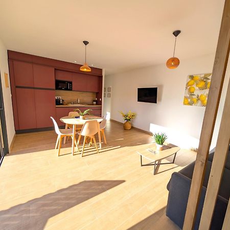 Daya Lodge. LʼIsle-sur-la-Sorgue Zewnętrze zdjęcie