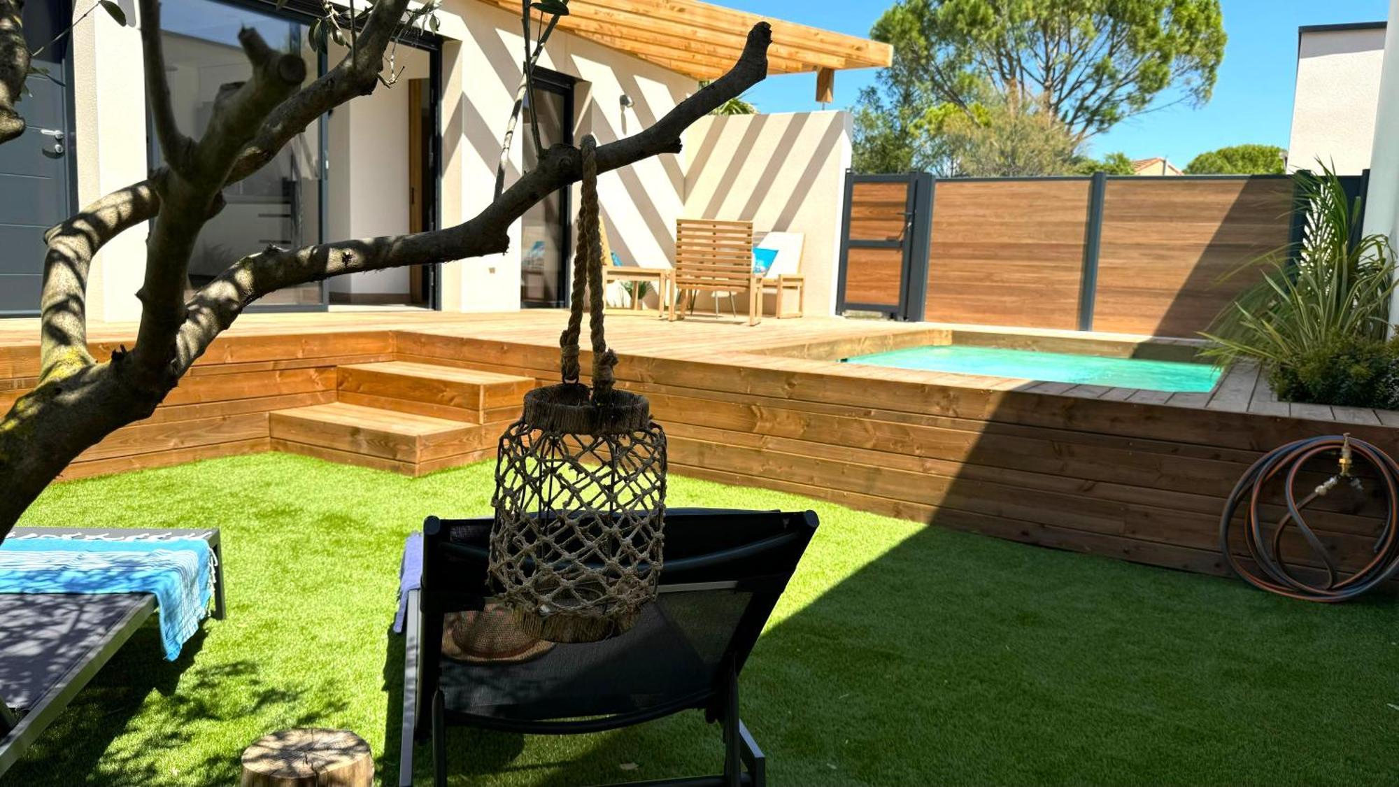 Daya Lodge. LʼIsle-sur-la-Sorgue Zewnętrze zdjęcie
